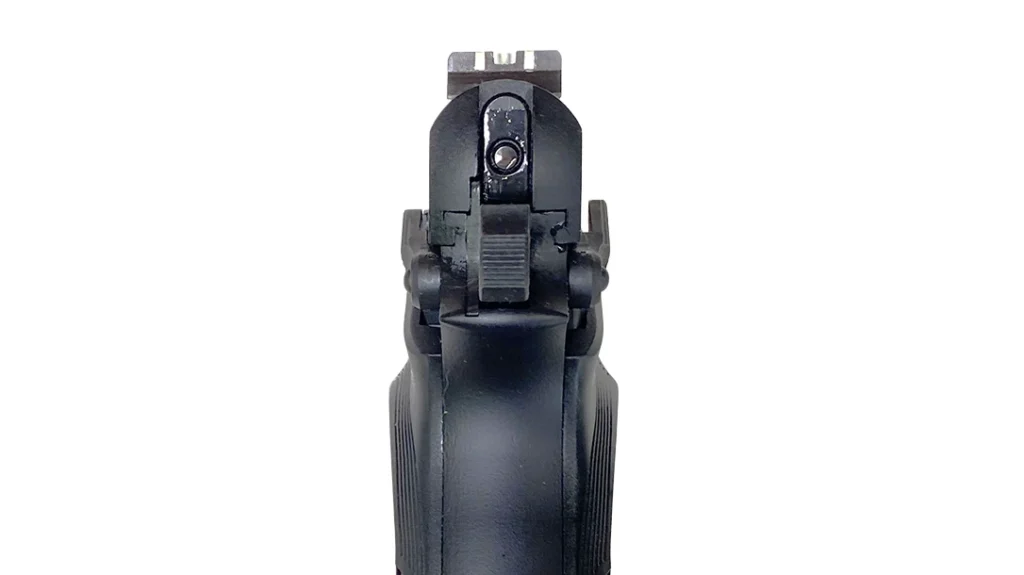 The L9A1 sights are the Hi-Power high-visibility &ldquo;three white bar&rdquo; style.