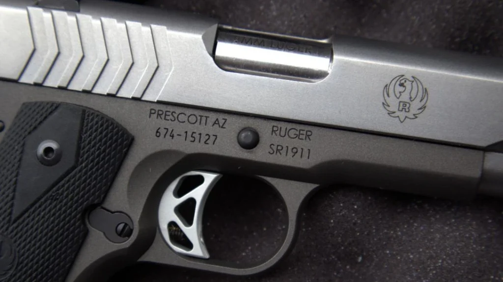 The Ruger SR1911 Lightweight Commander itself is well finished, with no burs or sharp edges to catch on while manipulating it.